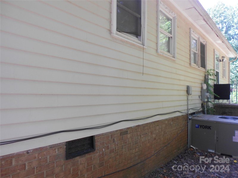 Property image 4 at 100 Valley Road, York, SC 29745