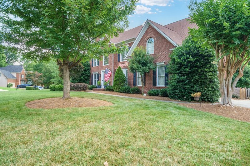 Property image 2 at 6935 Curlee Court, Charlotte, NC 28277