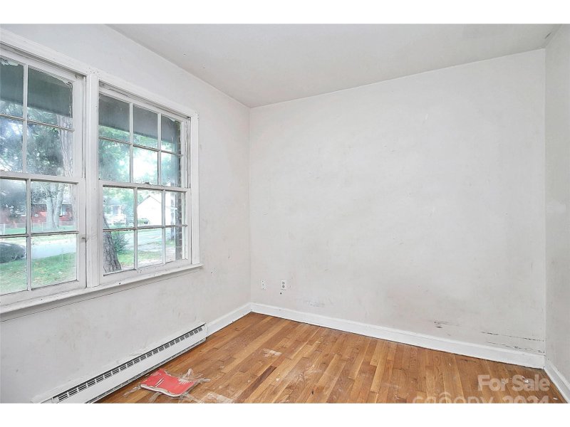 Property image 3 at 1016 Pondella Drive, Charlotte, NC 28213