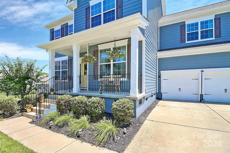 Property image 2 at 16909 Belmont Stakes Lane, Charlotte, NC 28278