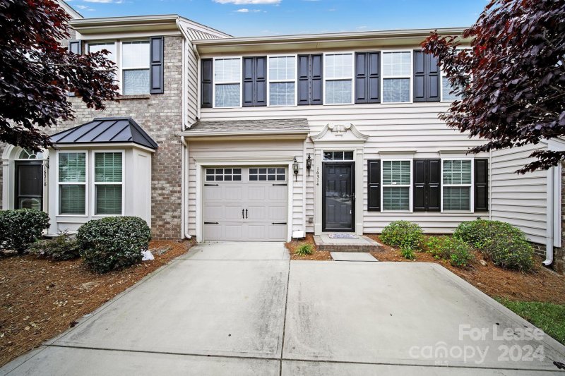 16314 Magnolia Woods Lane