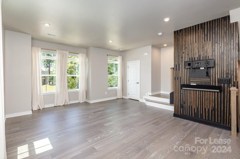 Property image 5 at 505 Nantahala Drive, Charlotte, NC 28211