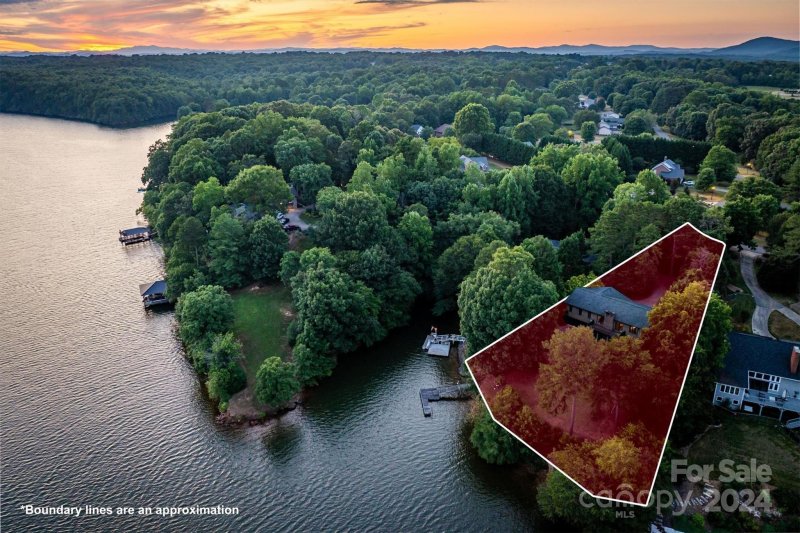 Property image 3 at 724 Wood Hollow Road, Taylorsville, NC 28681