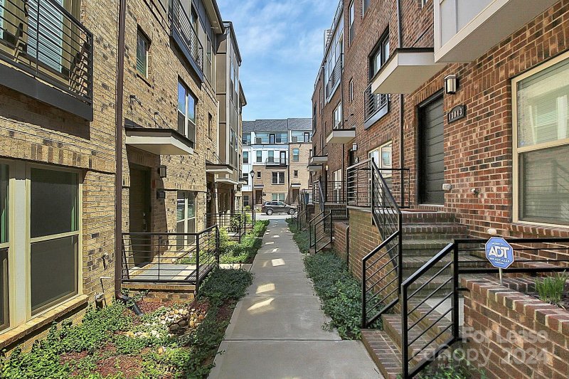 12014 Brooklyn Avenue