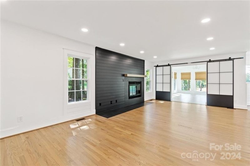 Property image 5 at 9501 Willowglen Trail, Charlotte, NC 28215