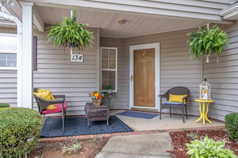 Property image 2 at 134 Ashwood Lane, Mooresville, NC 28117