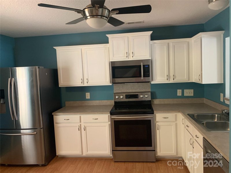 Property image 3 at 7629 Lady Liberty Lane, Charlotte, NC 28217