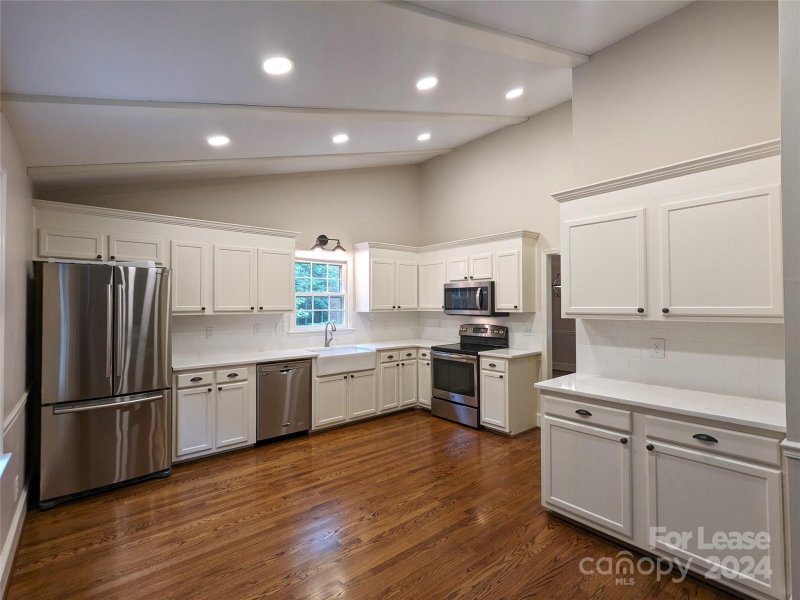 Property image 2 at 6000 Hickory Forest Drive, Charlotte, NC 28277