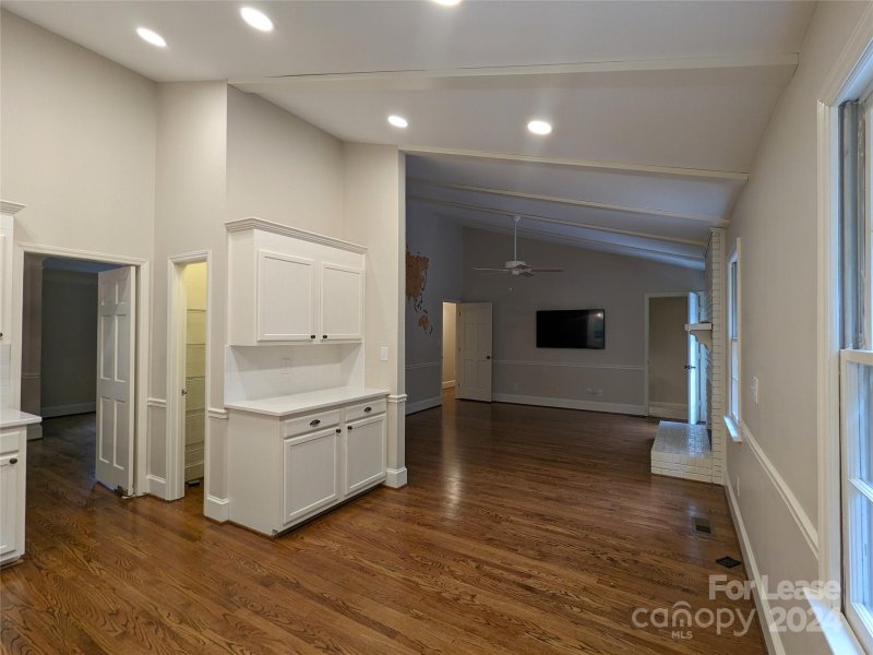 Property image 3 at 6000 Hickory Forest Drive, Charlotte, NC 28277