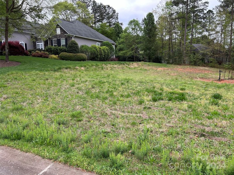 204 Woodward Ridge Drive