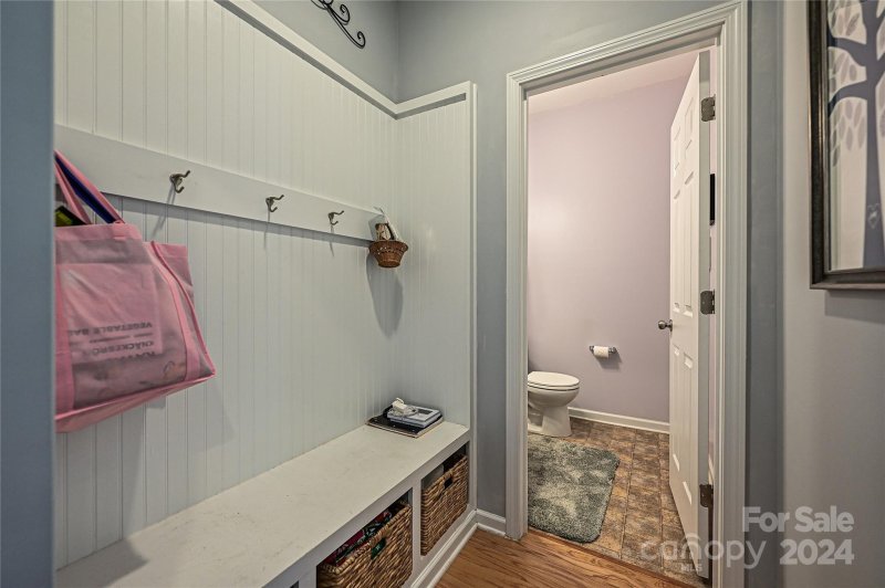 Property image 4 at 335 Cornielle Lane, Charlotte, NC 28216