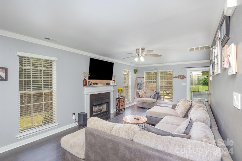 Property image 5 at 2315 Coatsdale Lane, Matthews, NC 28104