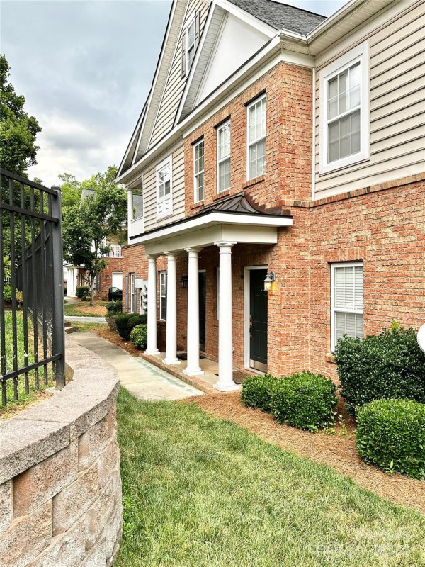 Property image 2 at 15205 Loire Valley Street, Charlotte, NC 28277