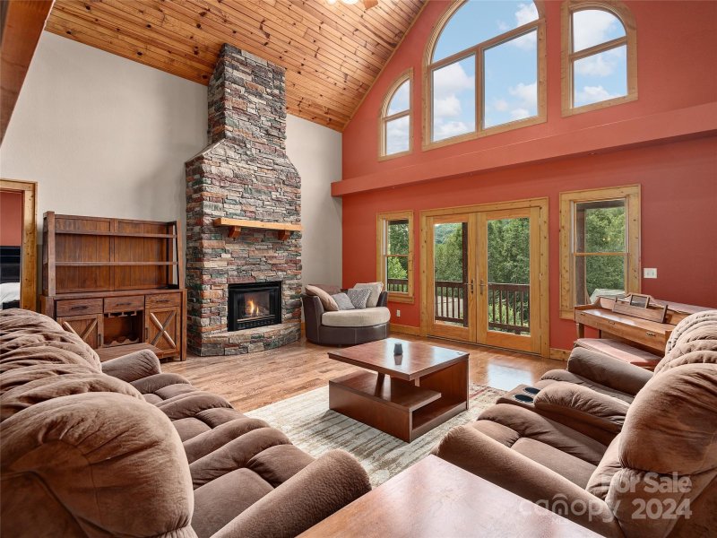 Property image 3 at 17 Constitution Avenue, Waynesville, NC 28785