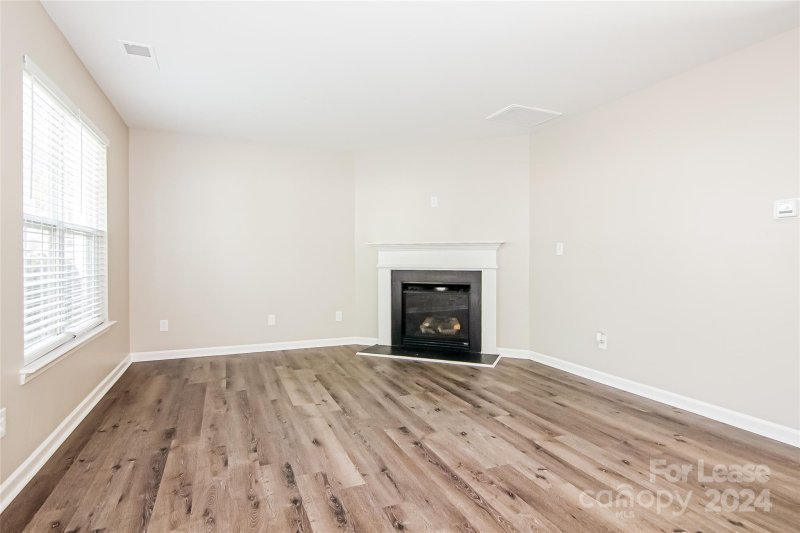 Property image 3 at 5008 Rockwood Road, Charlotte, NC 28216