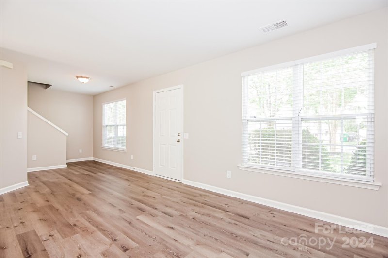 Property image 4 at 5008 Rockwood Road, Charlotte, NC 28216