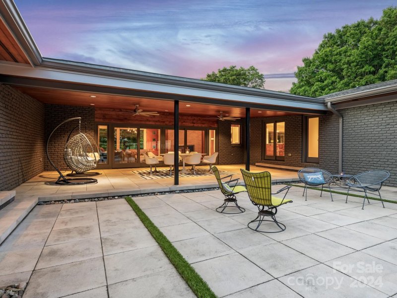 Property image 4 at 4642 Sharon View Road, Charlotte, NC 28226