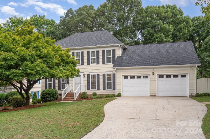 Property image 2 at 5633 Ivygate Lane, Charlotte, NC 28226