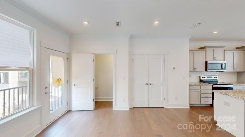 Property image 4 at 1457 Briar Creek Road, Charlotte, NC 28205