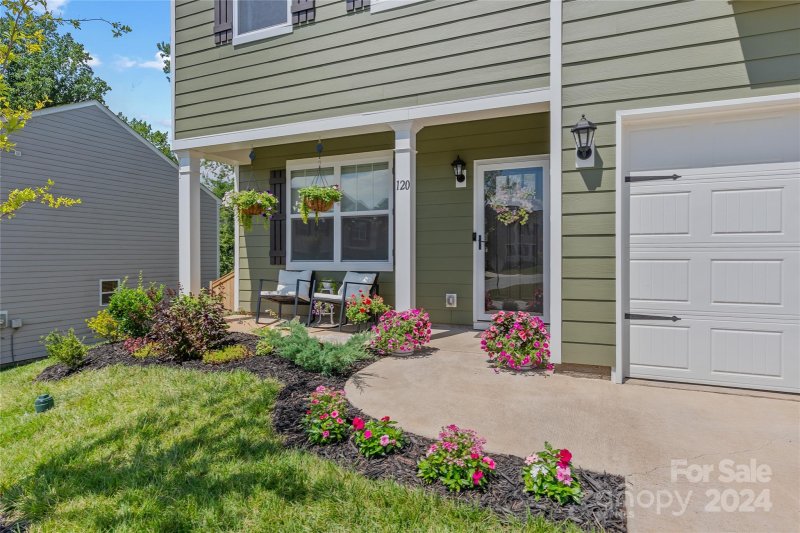 Property image 2 at 120 Marathon Lane, Candler, NC 28715