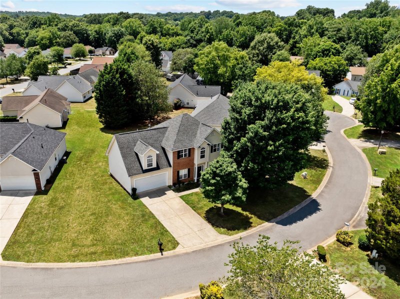 Property image 4 at 7807 Buddy Holly Road, Charlotte, NC 28216