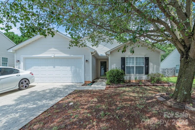 Property image 2 at 11021 Gold Pan Road, Charlotte, NC 28215