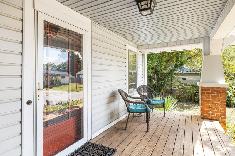 Property image 4 at 8 Trotter Place, Asheville, NC 28806