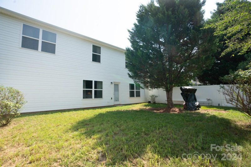 Property image 3 at 924 Skywatch Lane, Monroe, NC 28112