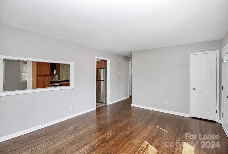 Property image 4 at 3326 Dalecrest Drive, Charlotte, NC 28269