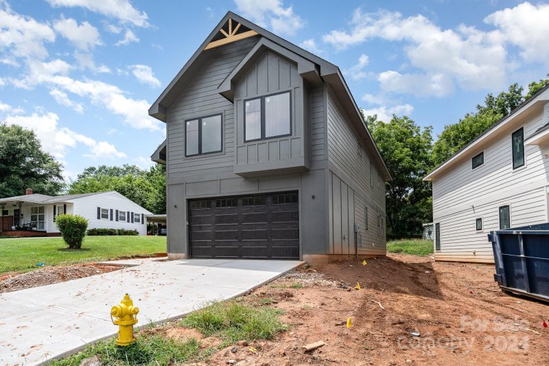 Property image 3 at 1717 Jennings Street, Charlotte, NC 28216