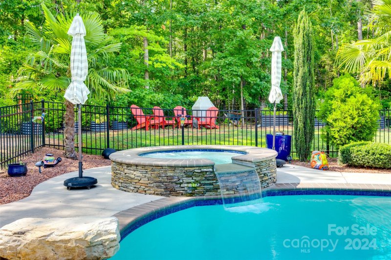 Property image 5 at 724 Fawns Glen Place, Clover, SC 29710