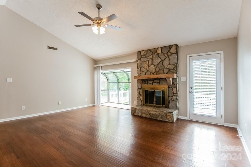 Property image 4 at 115 Topaz Place, Mooresville, NC 28117