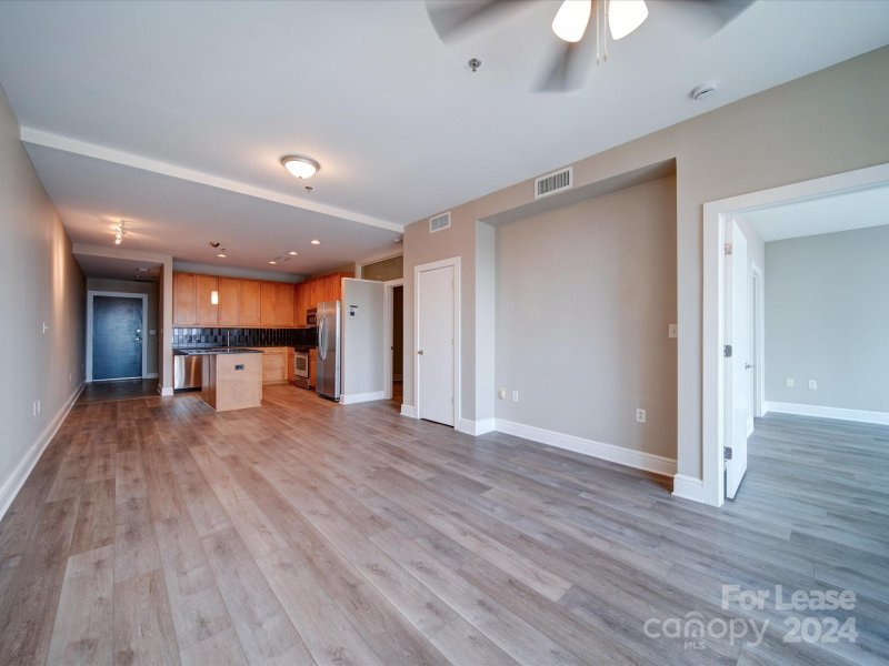 Property image 2 at 333 W Trade Street, Charlotte, NC 28202