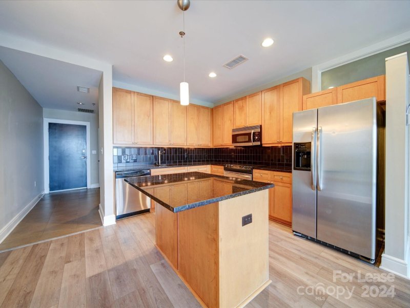 Property image 3 at 333 W Trade Street, Charlotte, NC 28202