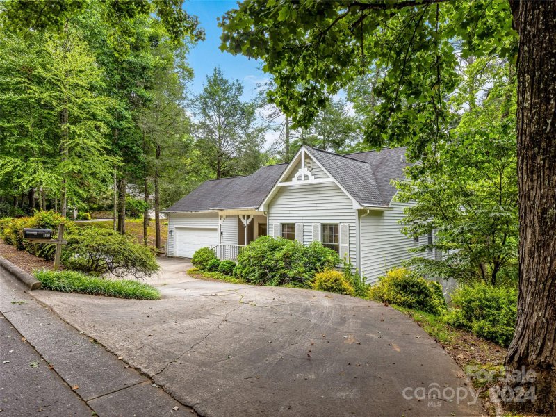 Property image 2 at 183 Fox Cross Drive, Brevard, NC 28712