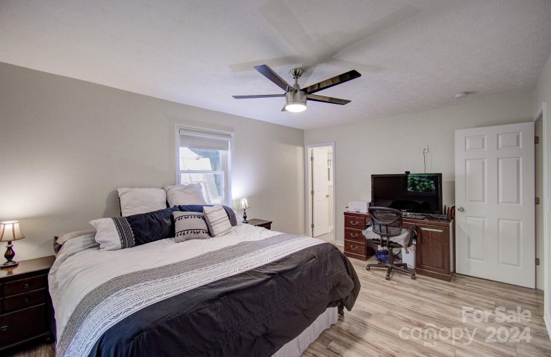 Property image 4 at 3227 Hickory Hill Road, Hendersonville, NC 28792