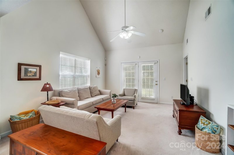 Property image 5 at 2716 Rozzelles Landing Drive, Charlotte, NC 28214