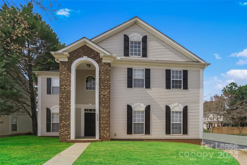 Property image 4 at 5739 Waverly Lynn Lane, Charlotte, NC 28269