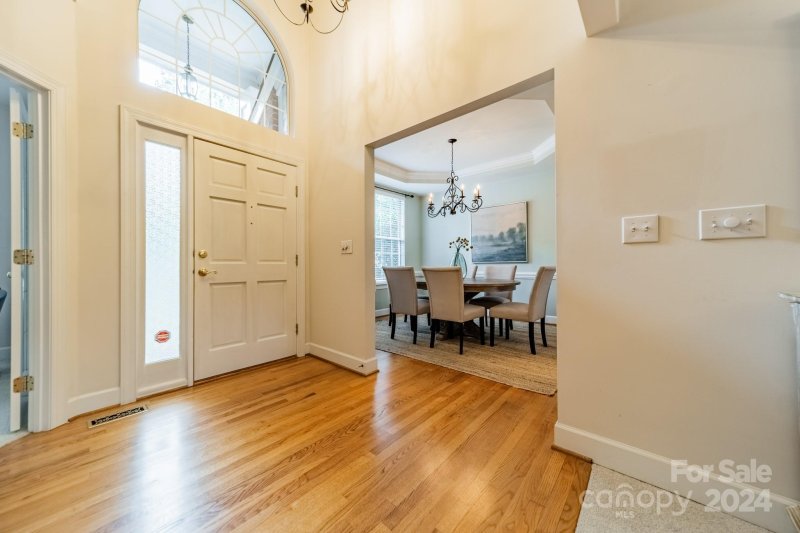 Property image 4 at 6342 Oxwynn Lane, Charlotte, NC 28270