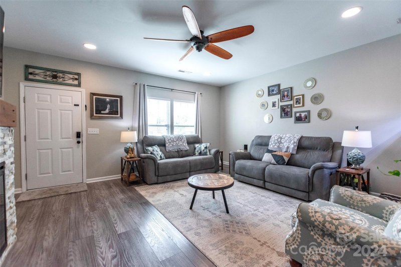 Property image 4 at 2122 Gillette Drive, Clover, SC 29710