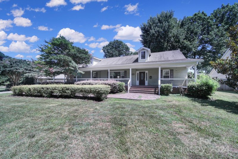 1115 S Wendover Road