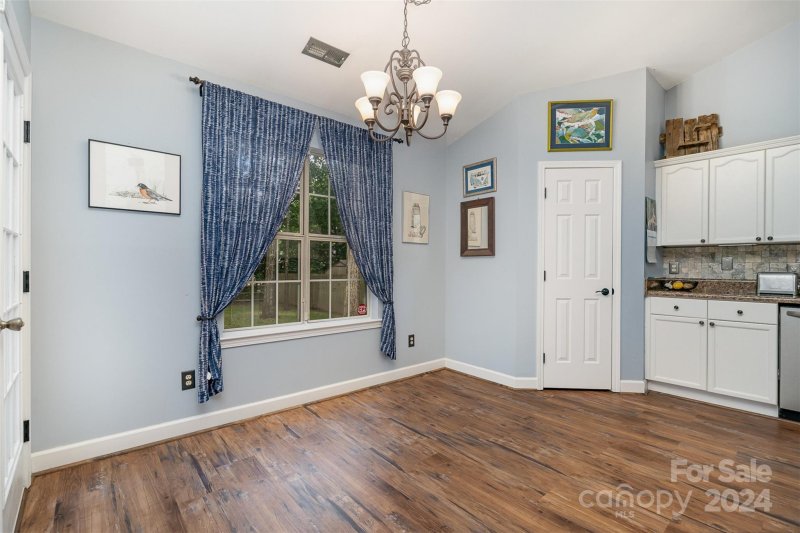 Property image 4 at 4210 Huntmeadow Drive, Charlotte, NC 28269