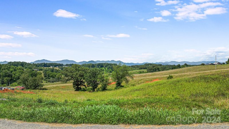 Property image 3 at 5 Agape Acres Drive, Alexander, NC 28701