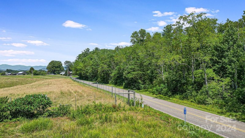 Property image 4 at 5 Agape Acres Drive, Alexander, NC 28701