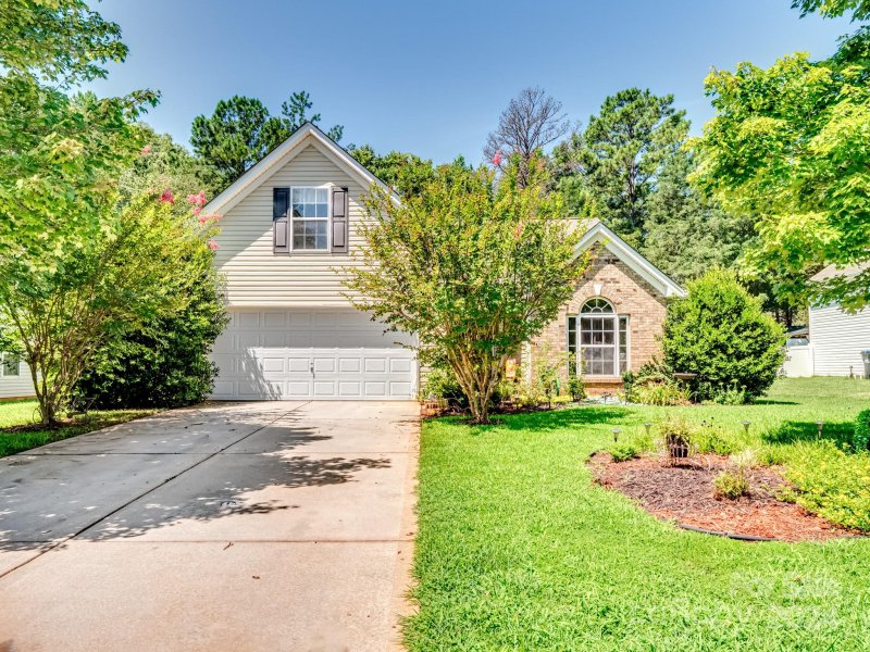 Property image 2 at 1738 Lillywood Lane, Fort Mill, SC 29707
