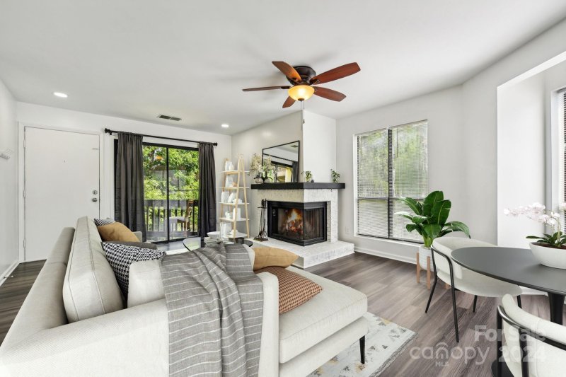 Property image 4 at 8183 Cedar Glen Drive, Charlotte, NC 28212