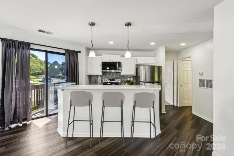 Property image 5 at 8183 Cedar Glen Drive, Charlotte, NC 28212