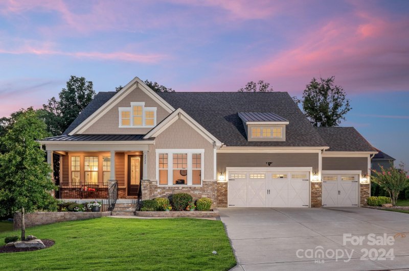 2220 Tearose Court
