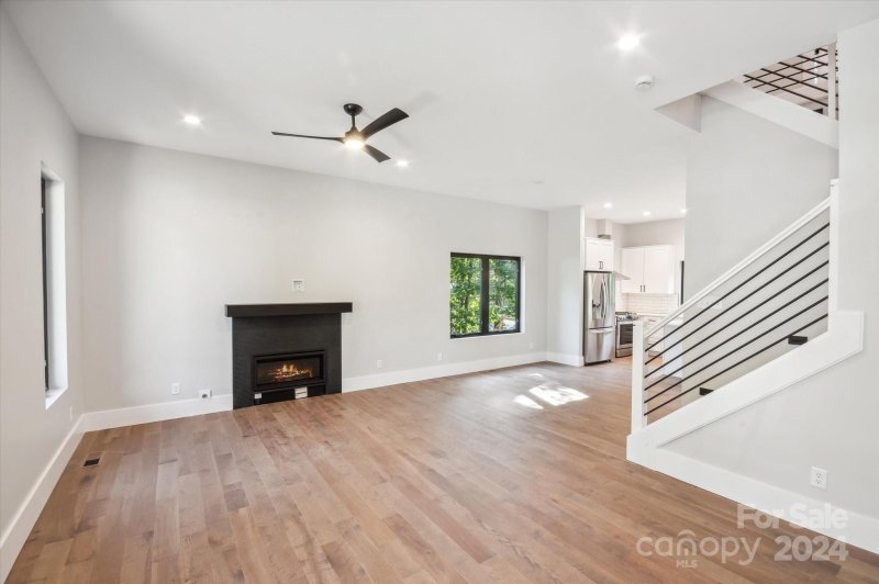 Property image 4 of 205 Torch Light Way in Asheville West, Asheville, NC 28806