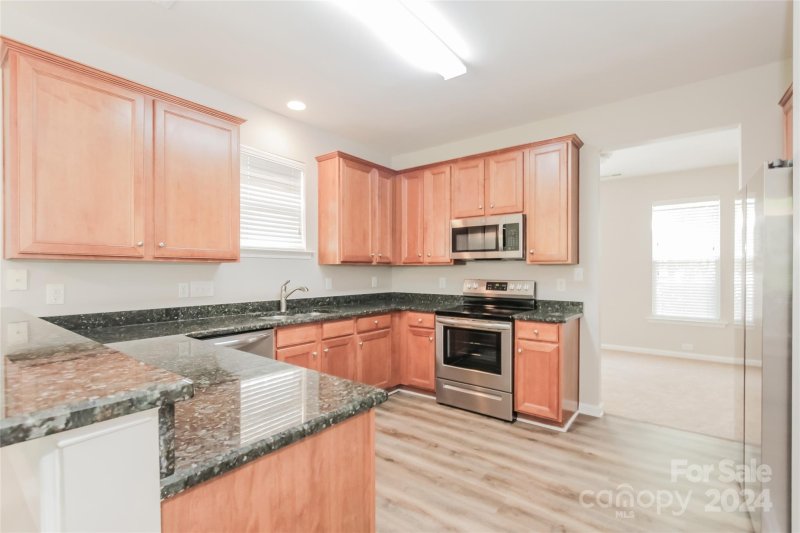 Property image 3 at 10408 Carver Falls Road, Charlotte, NC 28214